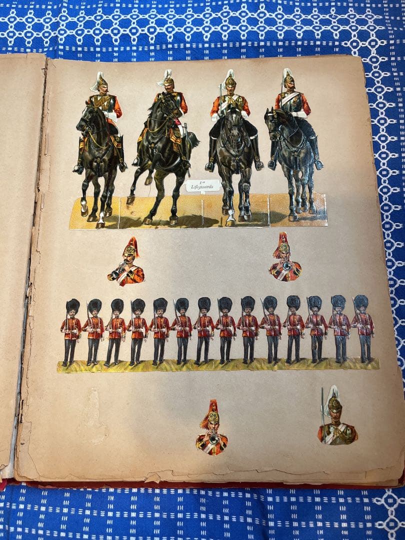 アンティーク赤ずきんちゃん♡他たっぷりのクロモス貼り大盤サイズアルバム冊子