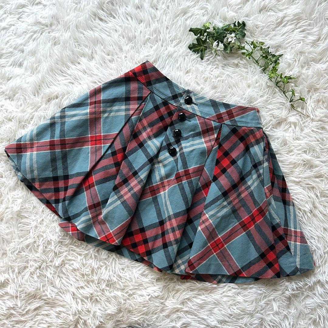 バーバリーブルーレーベル　水色　プリーツ　チェック　スカート ロゴ刺繍