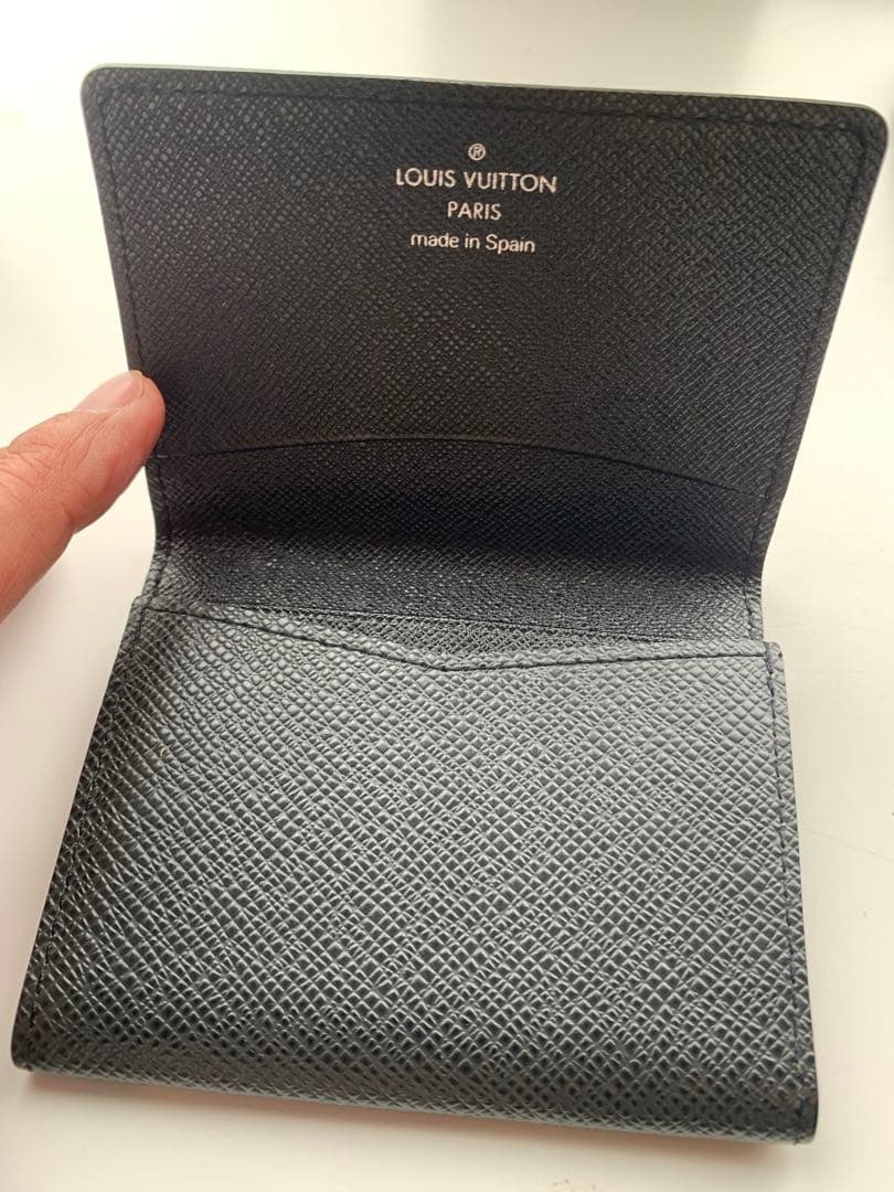 Louis Vuitton グレーレザー 名刺入れ　美品