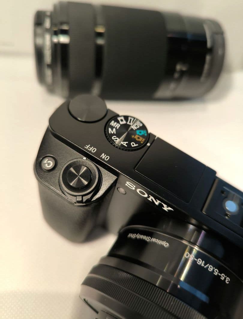 α6000 ILCE-6000Y ダブルズームレンズキット一眼カメラ