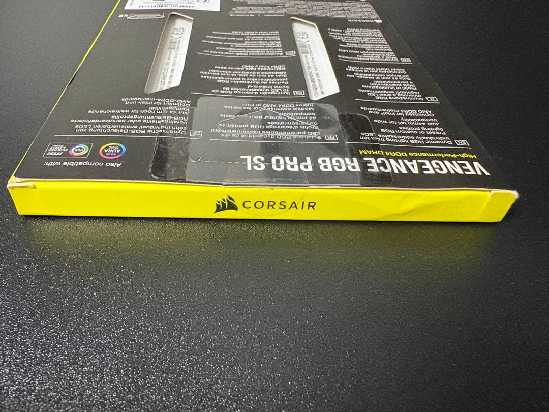 CORSAIR DDR4-3200 16G×2 新品未開封【箱キズあり】