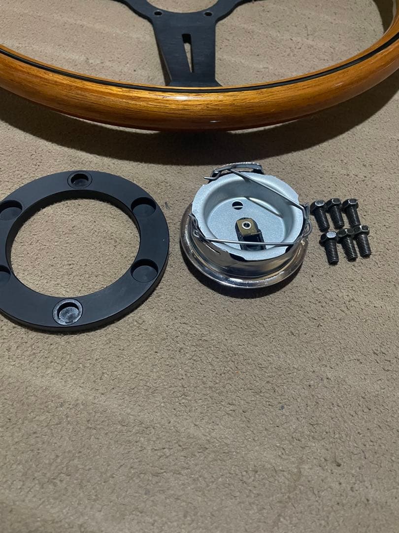 三*谷様 ★極美品★ナルディCLASSIC ウッド/ブラックスポーク（36φ）N