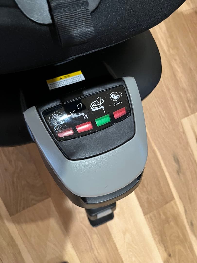 貴重　RECARO salia J ブラック チャイルドシート