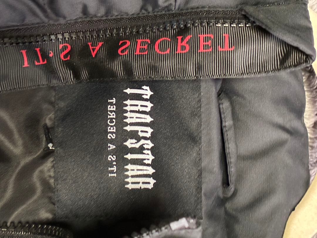 TRAPSTAR トラップスター　ダウンベスト 正規品鑑定済