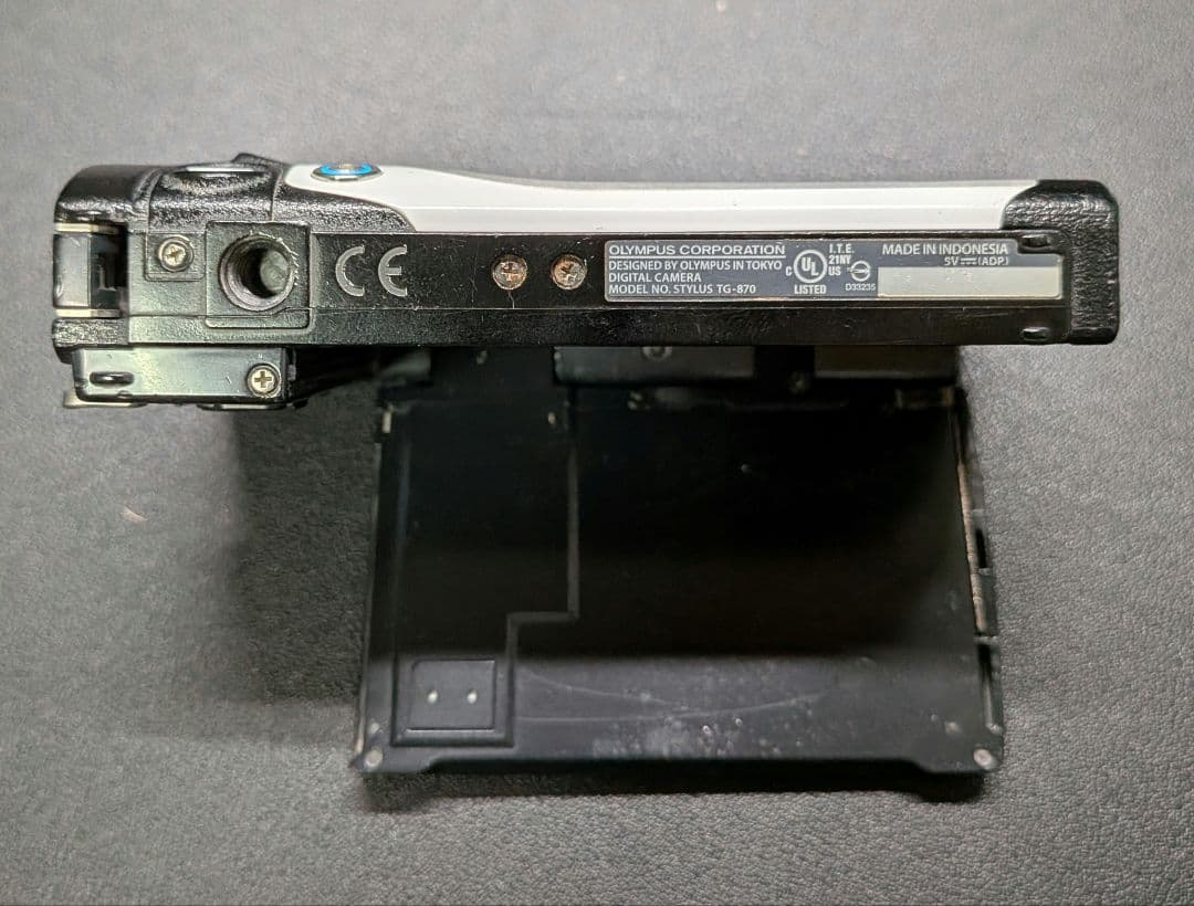 デジタルカメラ OLYMPUS TG-870