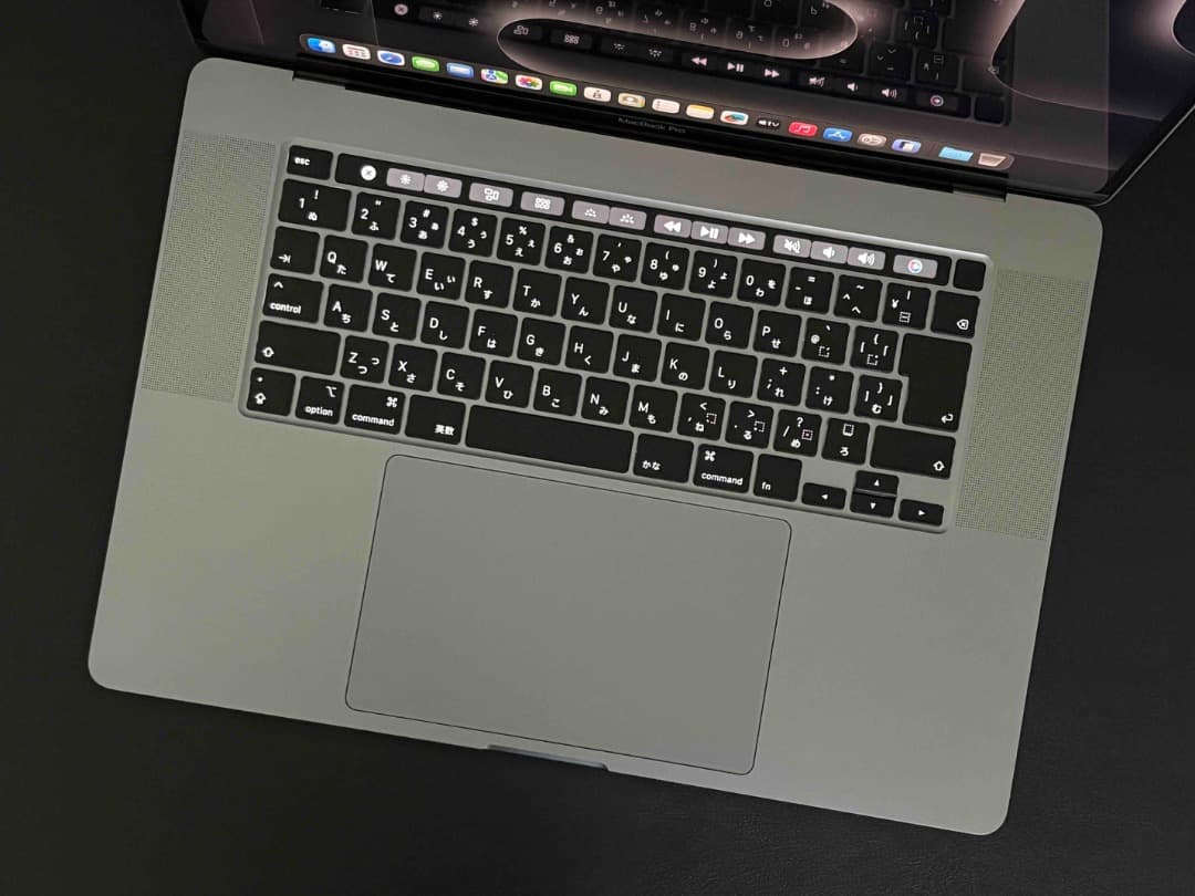 MacBook Pro 16㌅ Ci7 6Core・32GB バッテリー◎