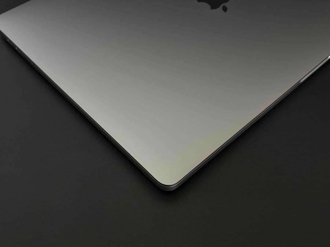 MacBook Pro 16㌅ Ci7 6Core・32GB バッテリー◎