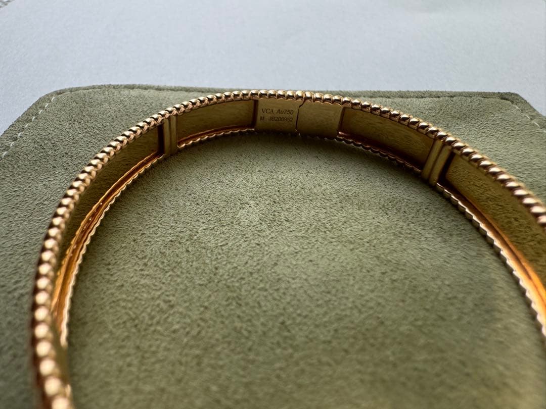 Van Cleef & Arpels ペルレシニアチュールブレスレット