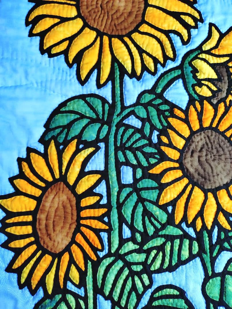 ひまわりのタペストリー・ハワイアンキルト