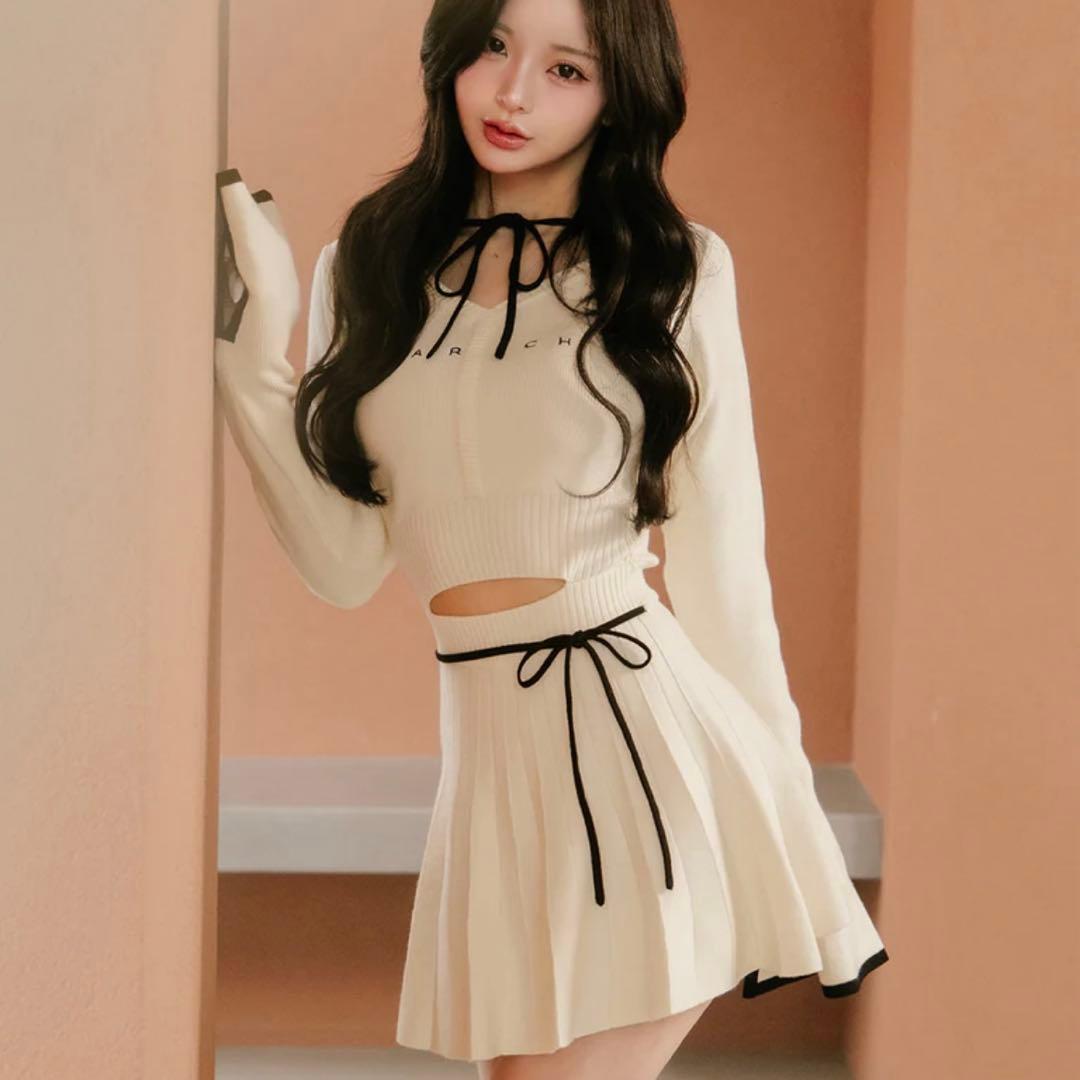 専用 Darich ウエストオープンリボンデザインニットミニワンピース