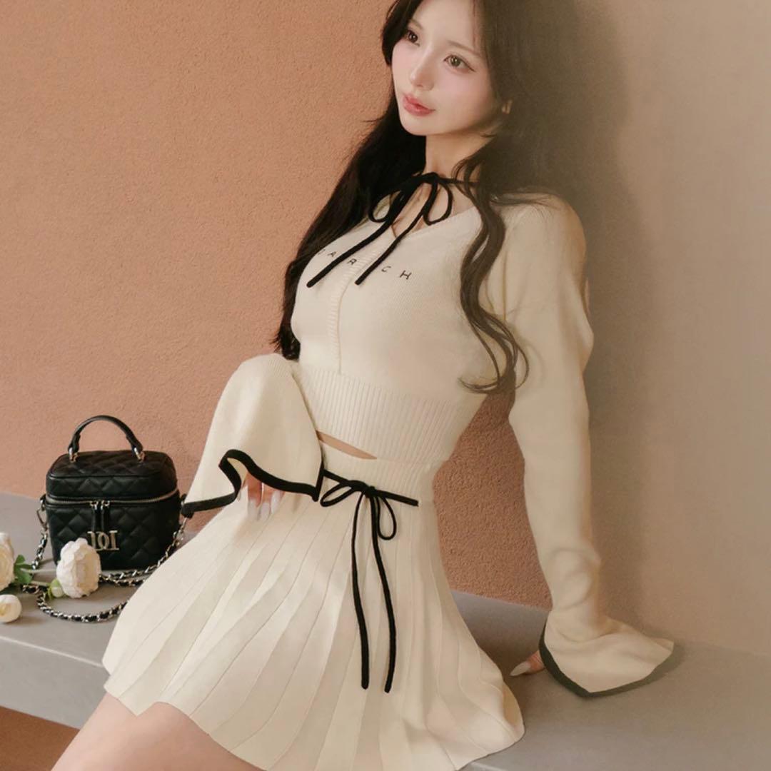 専用 Darich ウエストオープンリボンデザインニットミニワンピース