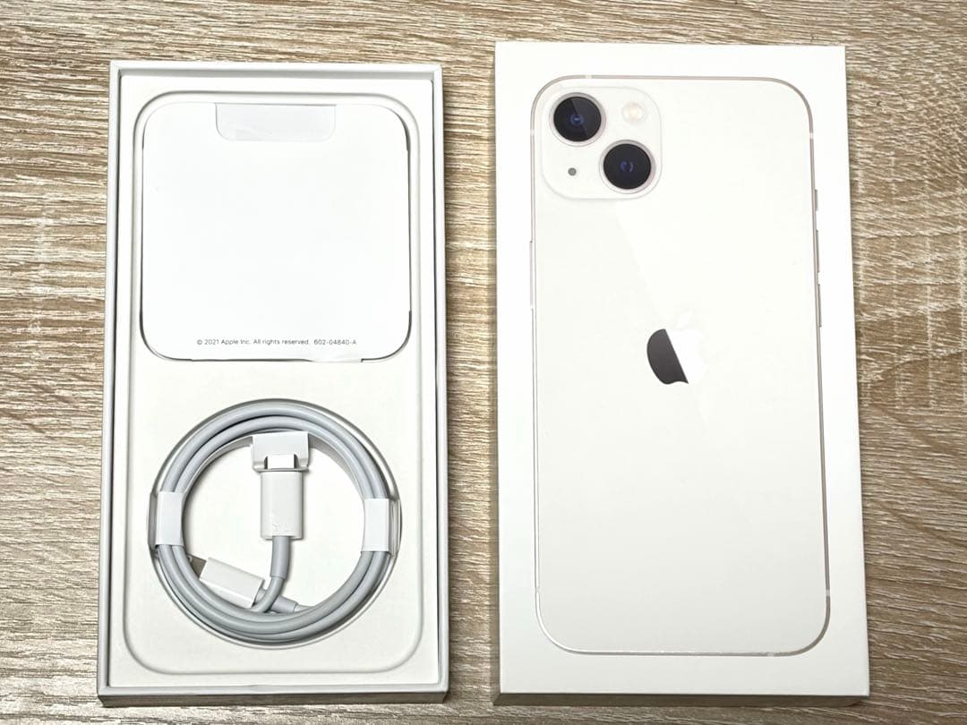 iPhone13 256GB スターライト SIMフリー バッテリー79%