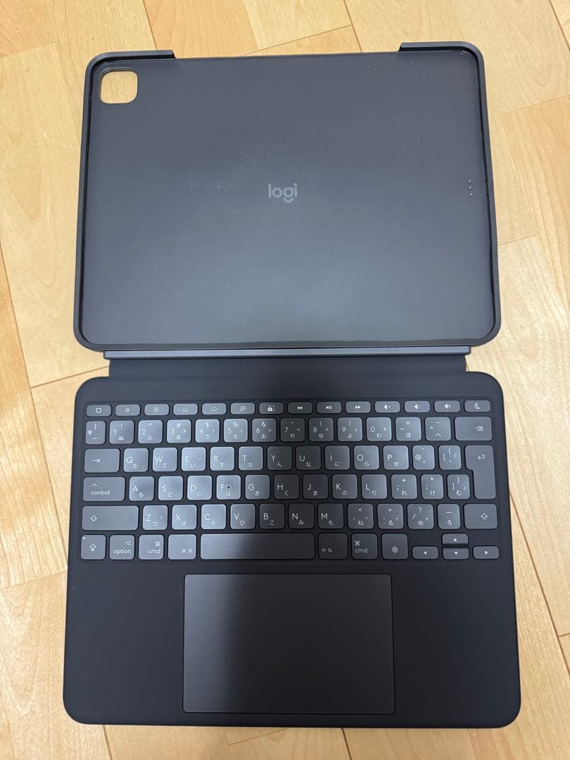 Logicool 13inch iPad Pro（M4）Combo Touch