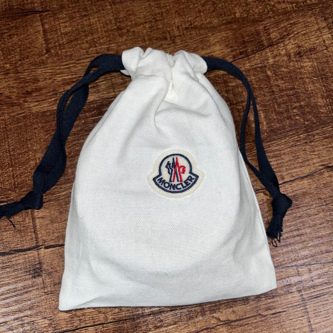 新品未使用　モンクレ　AirPods AirPods ケース