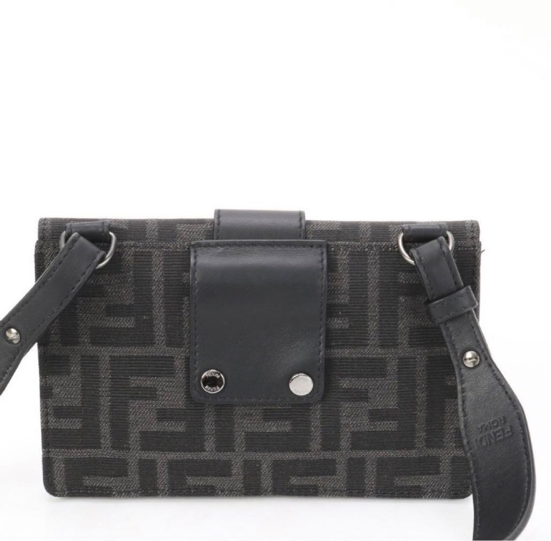 ⭐︎新品⭐︎FENDI ボディバッグ ウエストポーチ