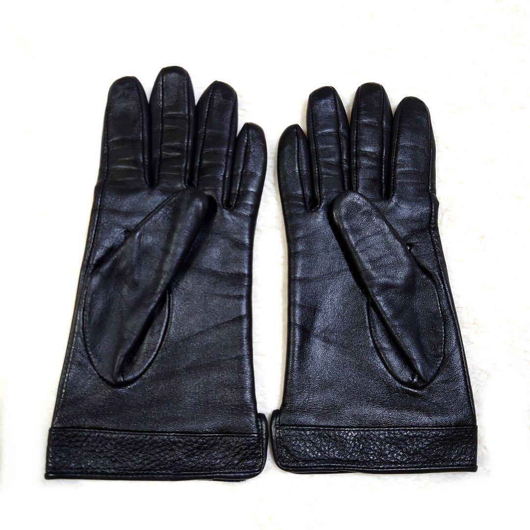 レザー手袋 オーブボタン 美品 ヴィヴィアンウエストウッド ブラック 内オーブ柄
