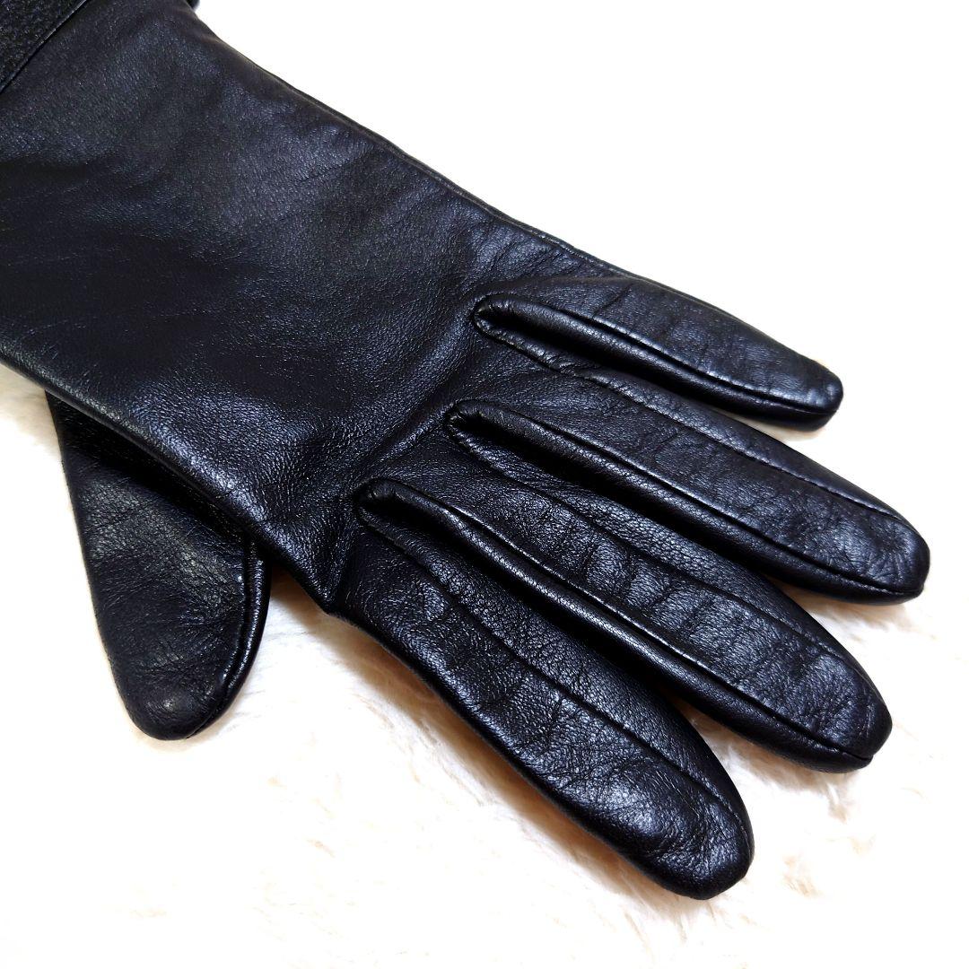 レザー手袋 オーブボタン 美品 ヴィヴィアンウエストウッド ブラック 内オーブ柄