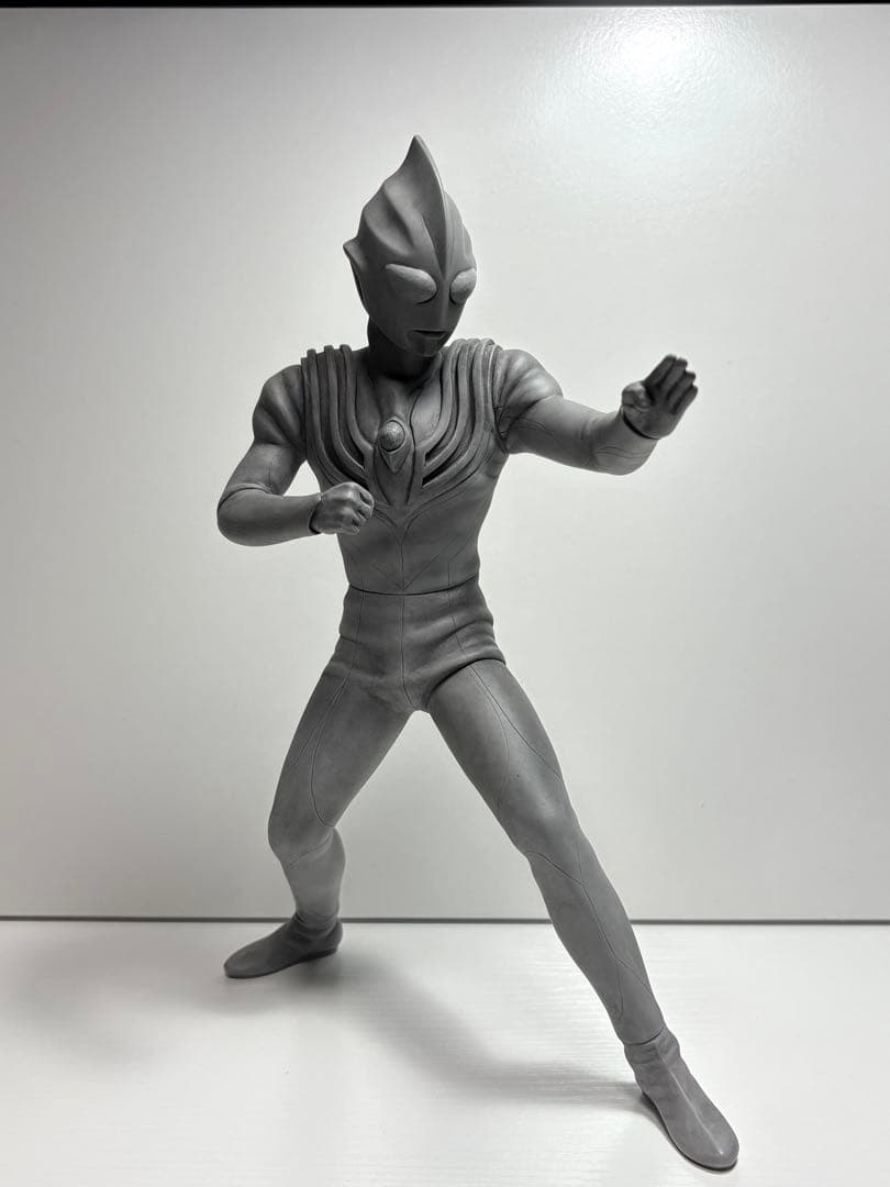 CCP 100体限定　ウルトラマンティガ マルチタイプ 光の巨人像Ver