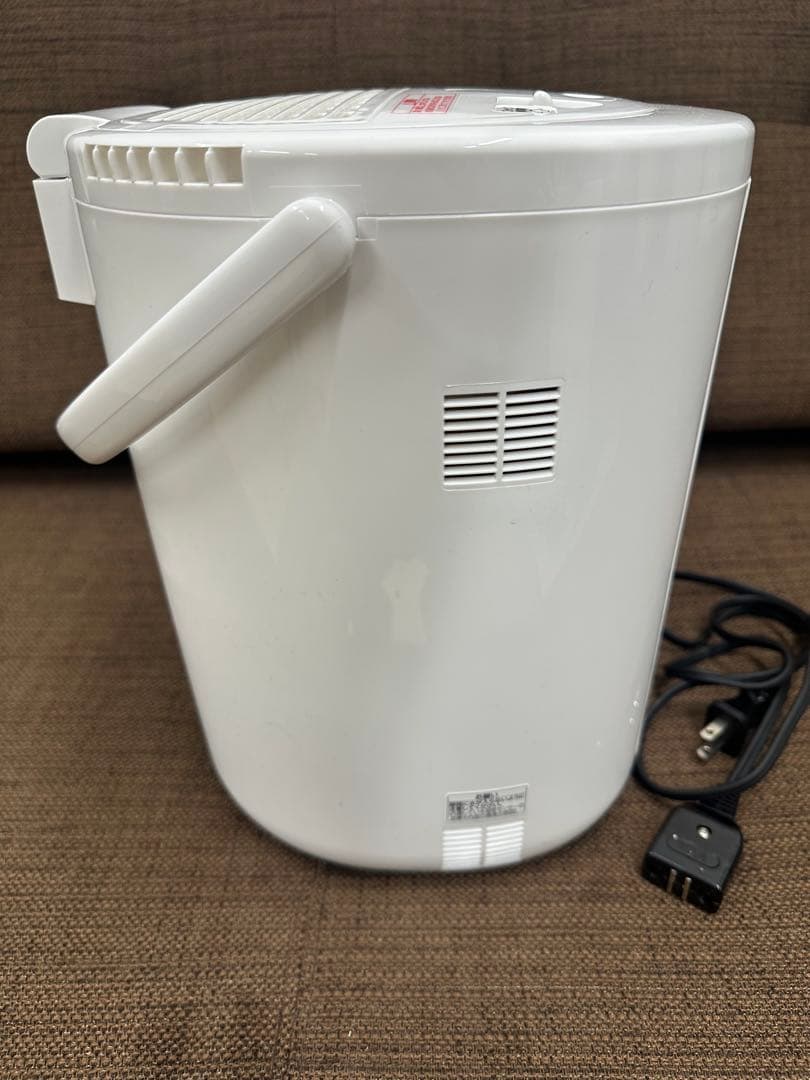 ② 象印 スチーム式加湿器 EE-RT50 2024年製