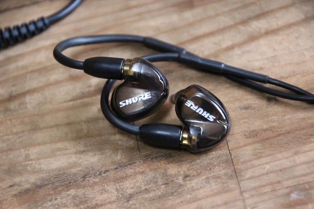SHURE SE535 イヤホン