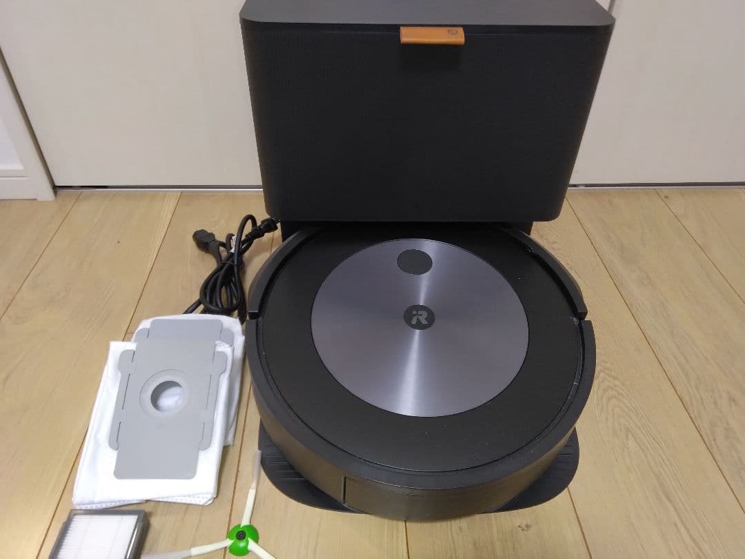 【使用半年　140時間】ルンバJ7+（2023購入）保守パーツ付set