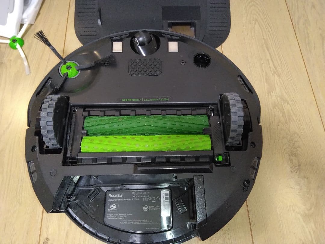 【使用半年　140時間】ルンバJ7+（2023購入）保守パーツ付set