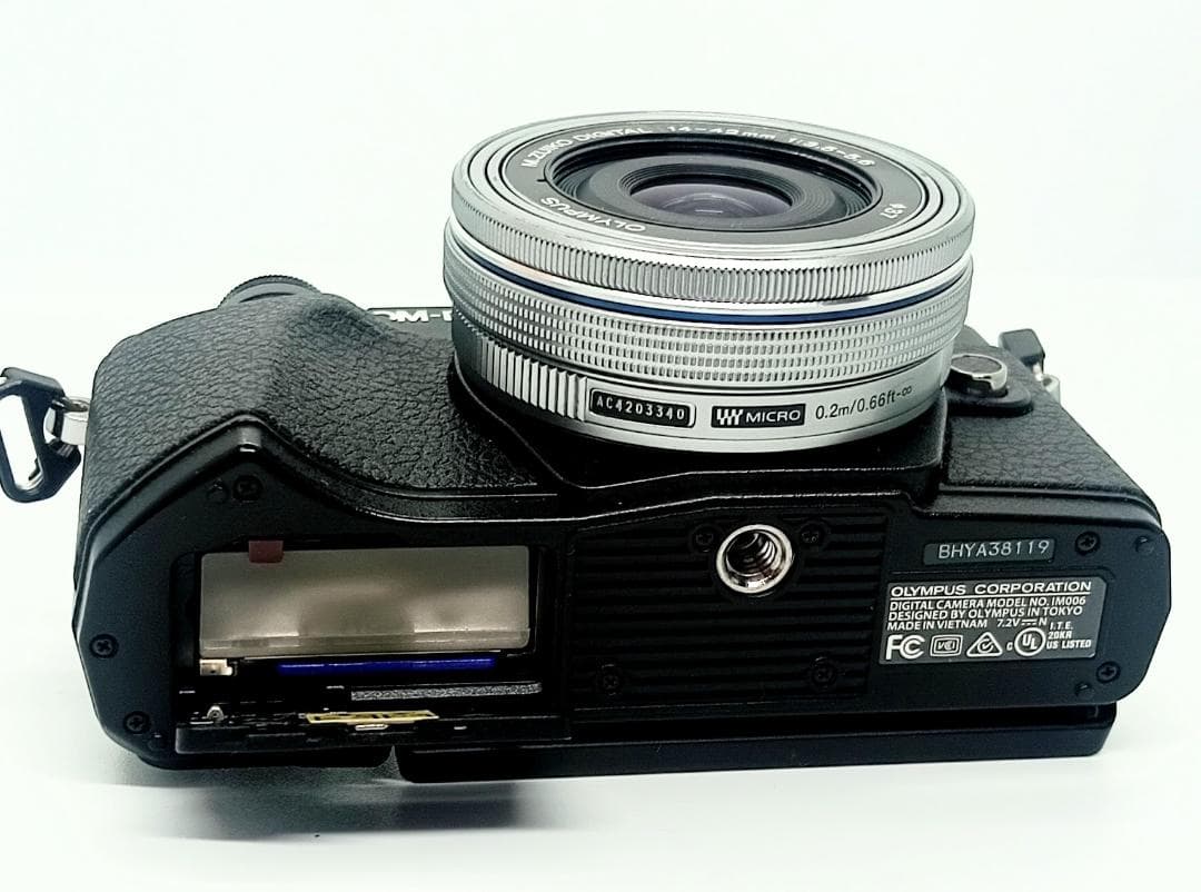 デジタルカメラ OLYMPUS OM-D E-M10 MarkIII Black 14-42mm