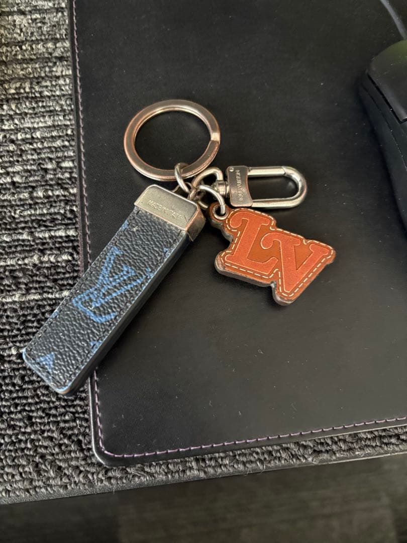 ルイ・ヴィトン レザーキーホルダー