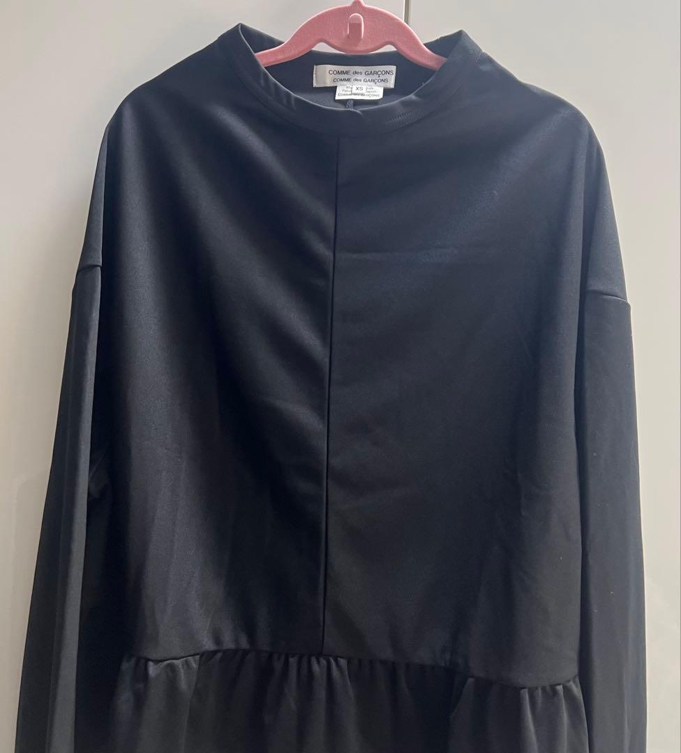 新品未使用　COMME des GARÇONS ブラック長袖トップス XS