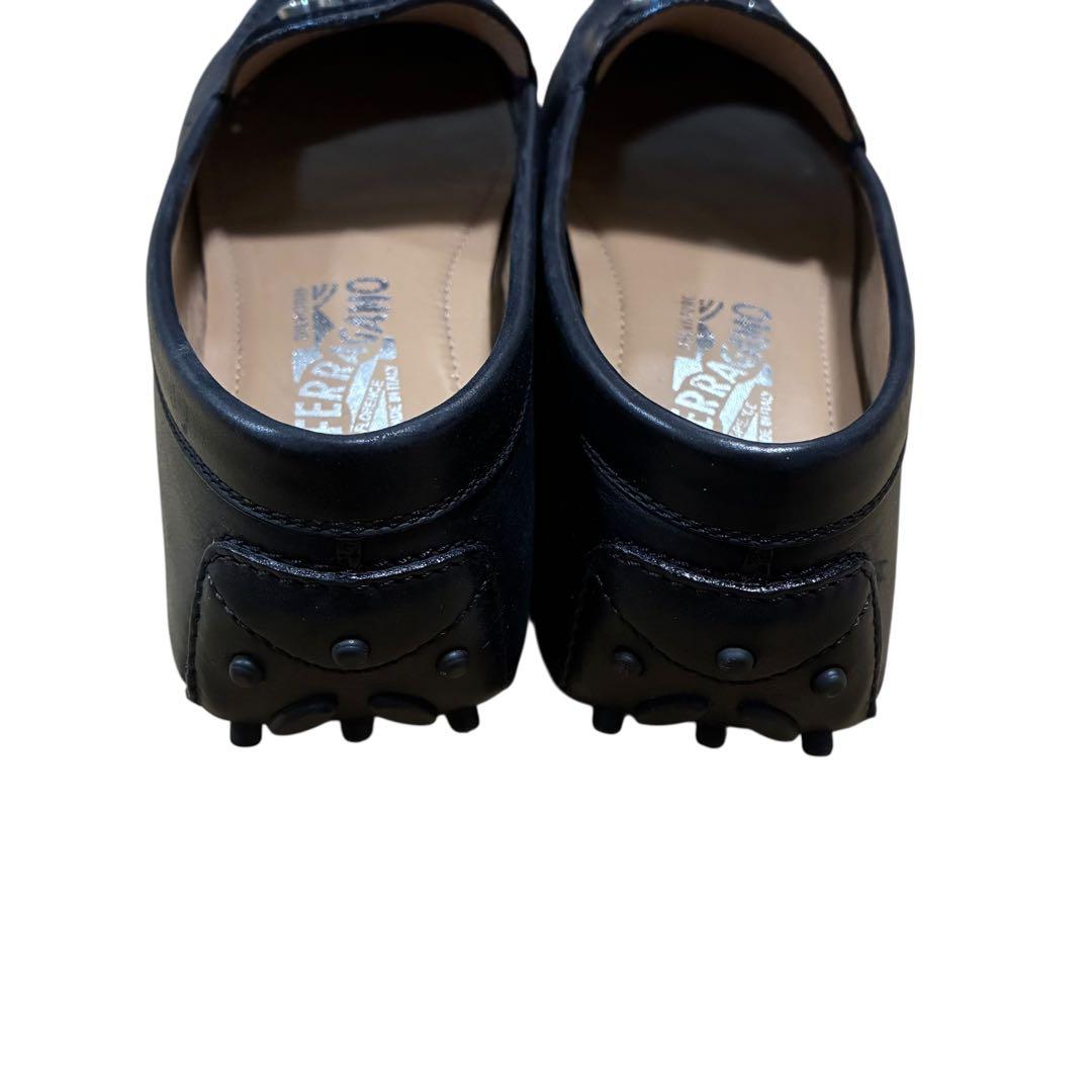 Salvatore Ferragamo ブラック レザー ドライビングシューズ