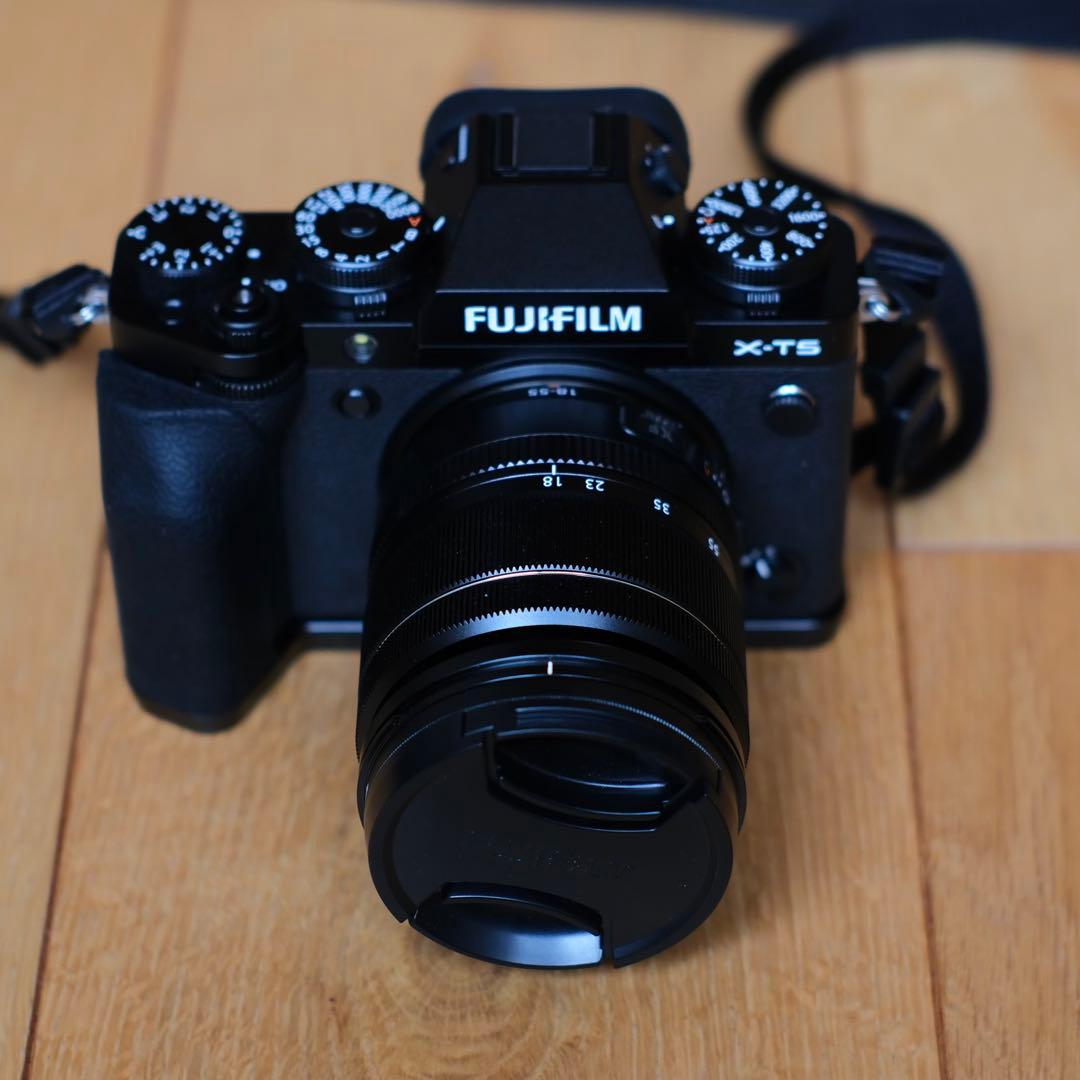 【極上】FUJIFILM X-T5 XF18-55レンズキットSmallRig付