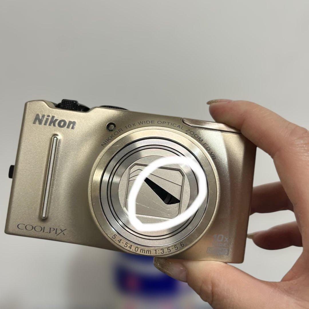 Nikon COOLPIX S8100 ゴールド コンデジ　ニコン