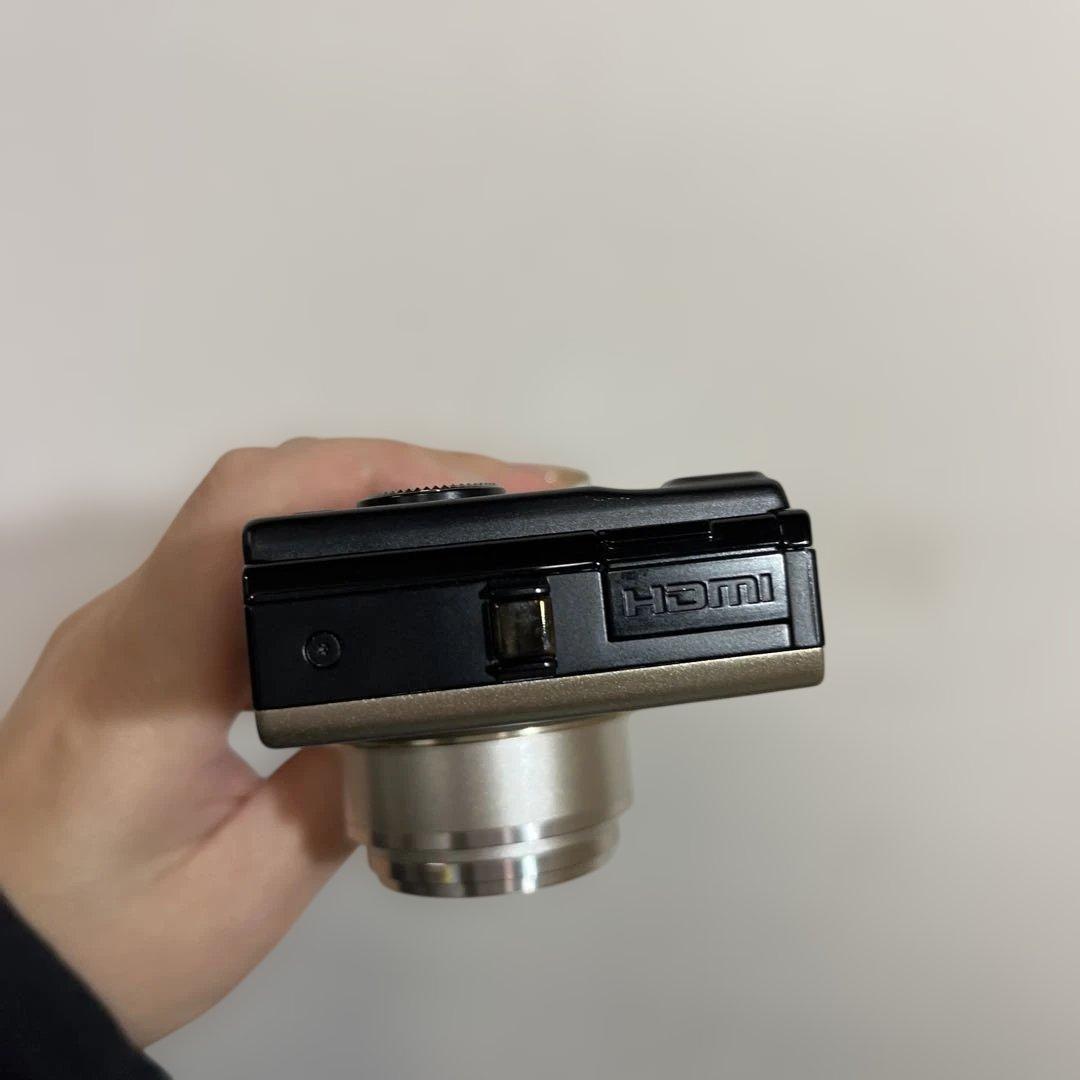 Nikon COOLPIX S8100 ゴールド コンデジ　ニコン