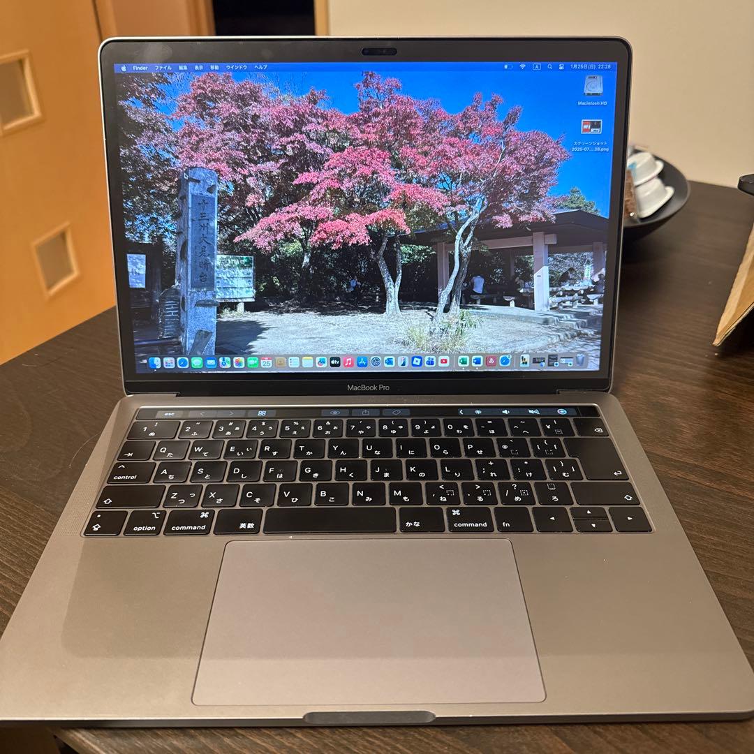 Apple MacBook Pro 2018 13インチ