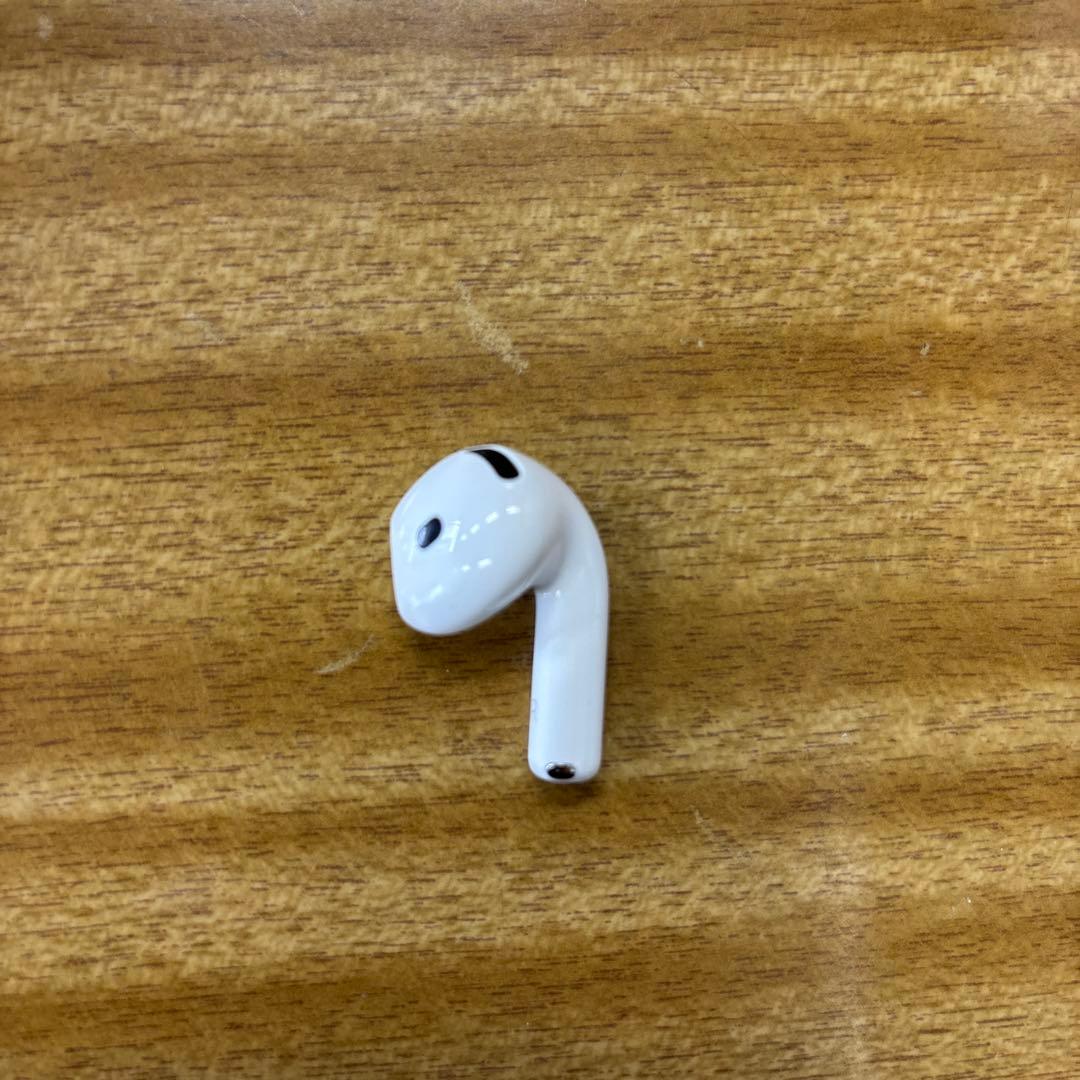 AirPods4 ノイキャンあり右耳