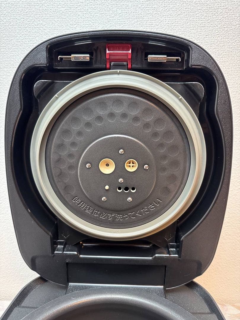 CQ318-タイガー TIGER 圧力IH 炊飯器 JPC-G100 ホワイト