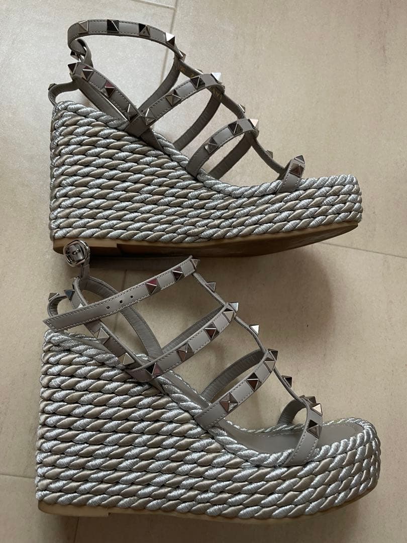 VALENTINO ヴァレンティノ　ウェッジサンダル　サイズ35