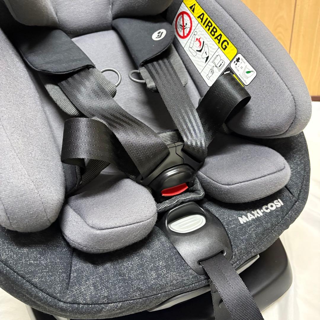 マキシコシ アクシスフィックスプラス isofix チャイルドシート 清掃済み