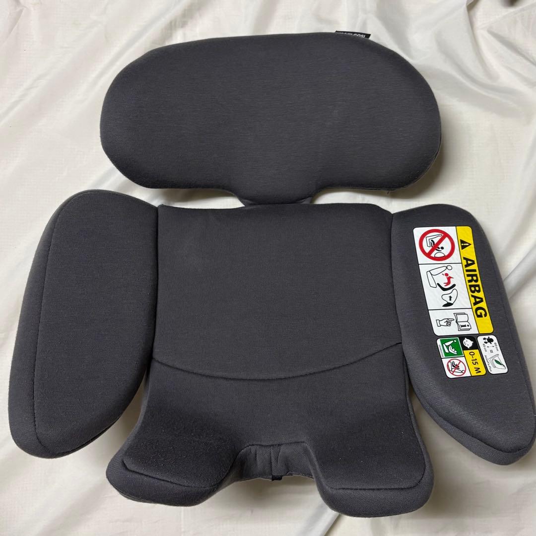マキシコシ アクシスフィックスプラス isofix チャイルドシート 清掃済み