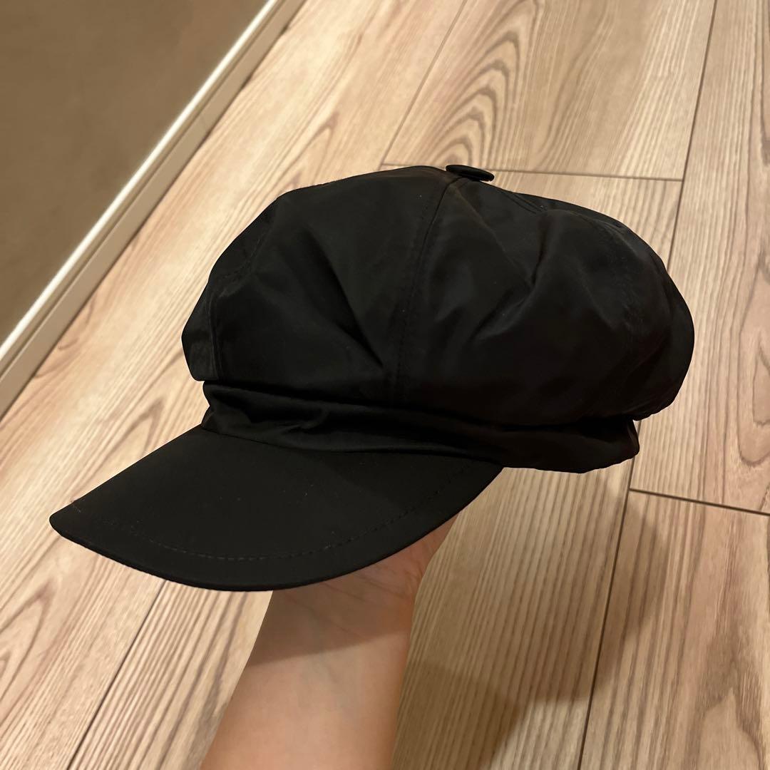 美品！プラダ　キャスケット
