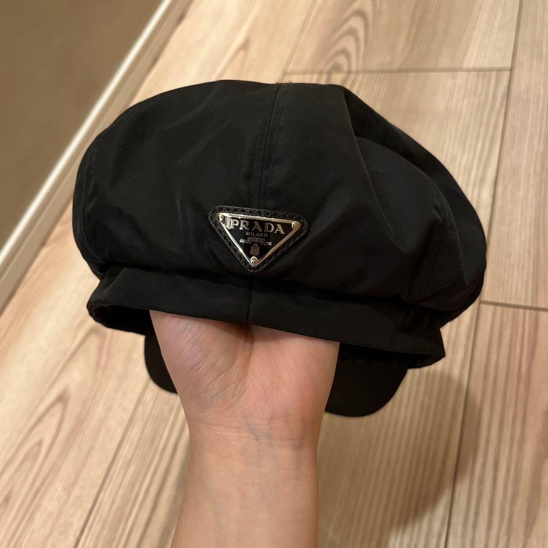美品！プラダ　キャスケット