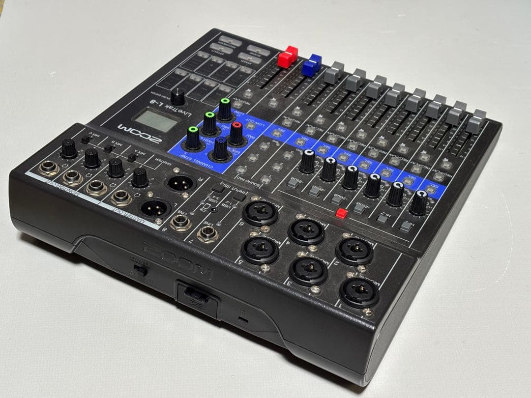 ZOOM LiveTrak L-8 ＋ 純正キャリングバッグCBL-8