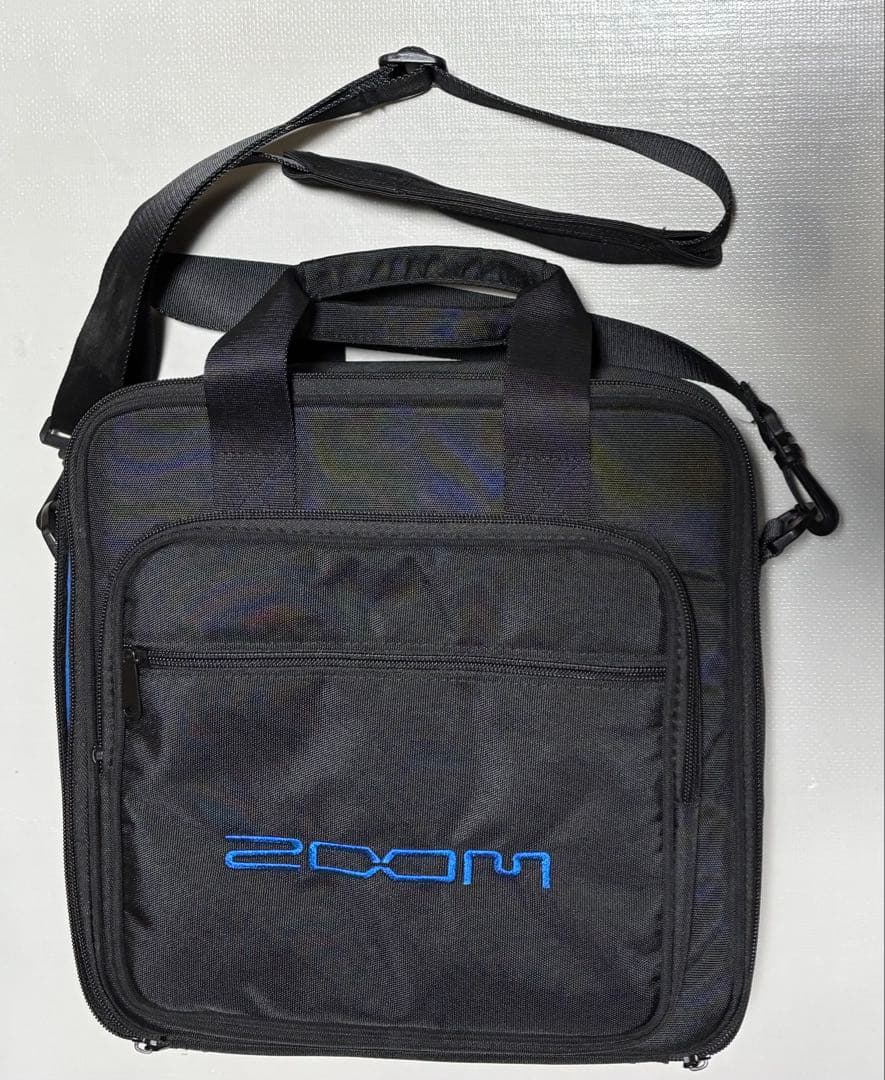 ZOOM LiveTrak L-8 ＋ 純正キャリングバッグCBL-8