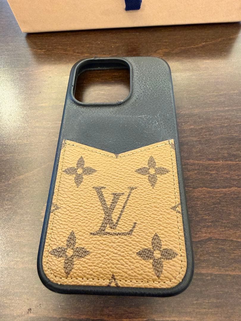 Louis Vuitton iPhone15Pro用ケース