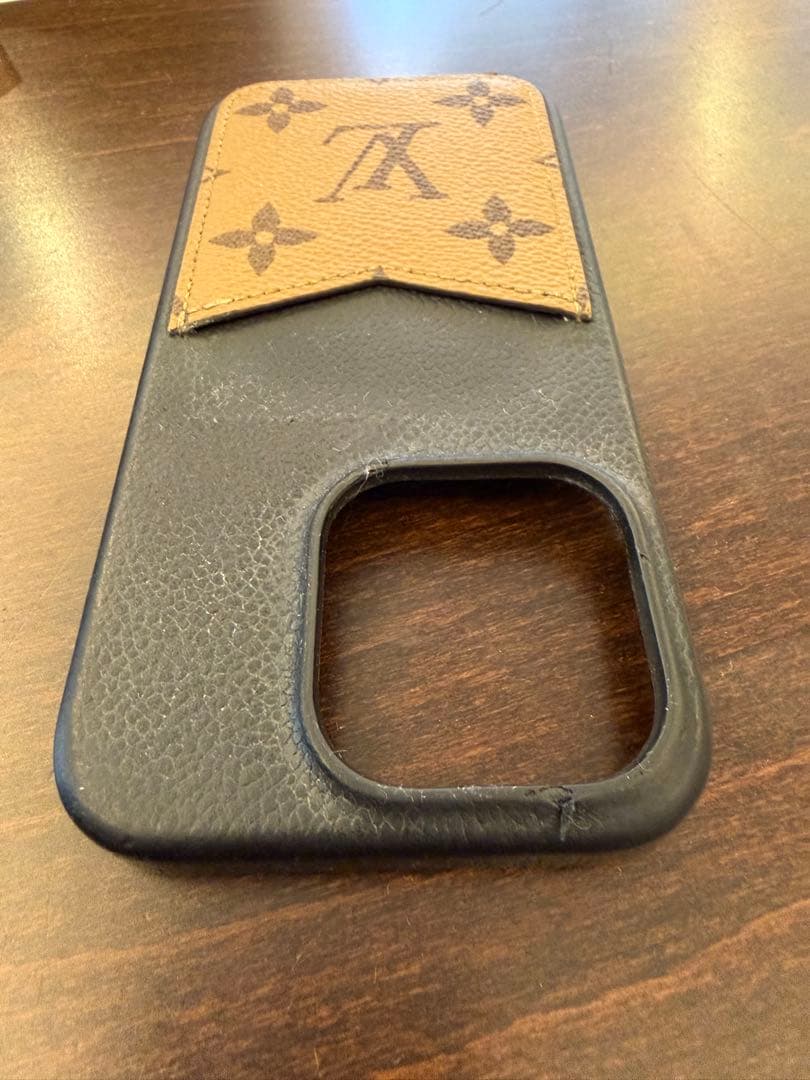 Louis Vuitton iPhone15Pro用ケース