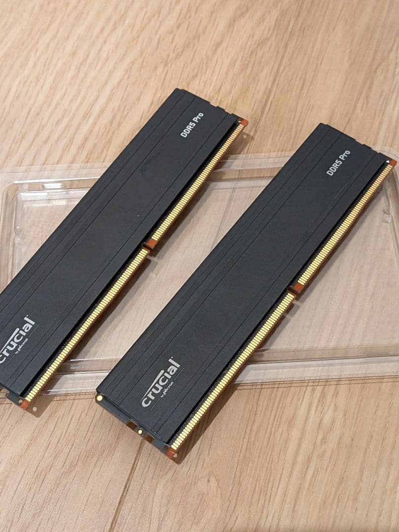 Crucial　 DDR5-5600　32gbメモリ(16gb×2)動作確認済