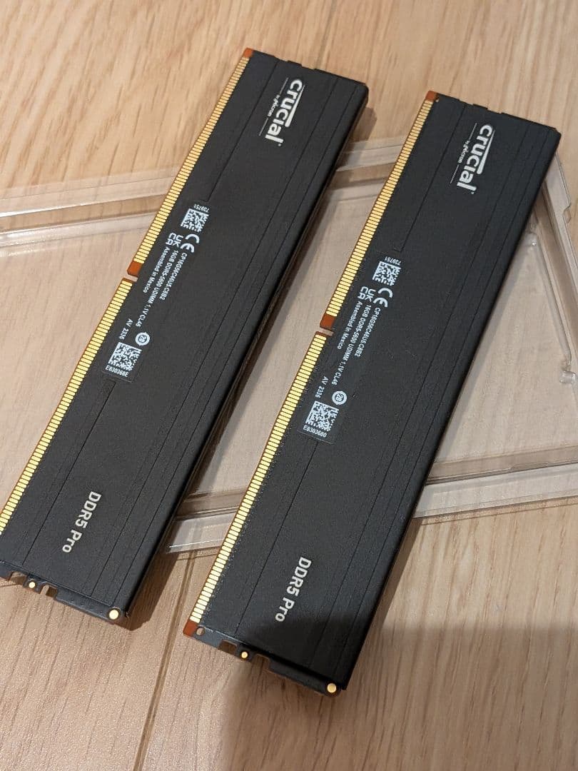 Crucial　 DDR5-5600　32gbメモリ(16gb×2)動作確認済
