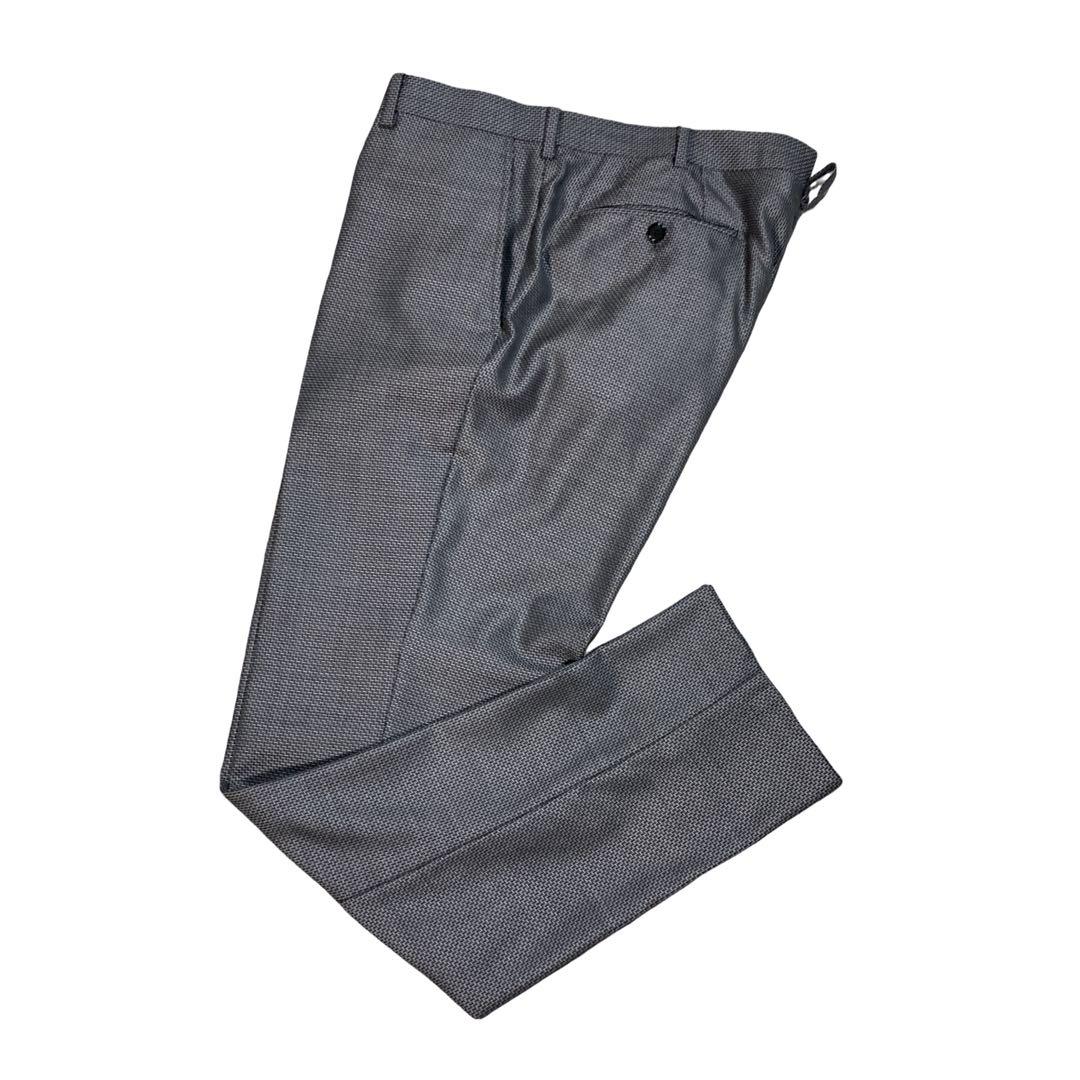 Yum!グローバルスタイル　スリーピース　カイザーモデル　総柄　シルク混