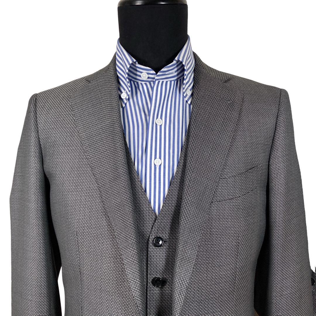 Yum!グローバルスタイル　スリーピース　カイザーモデル　総柄　シルク混