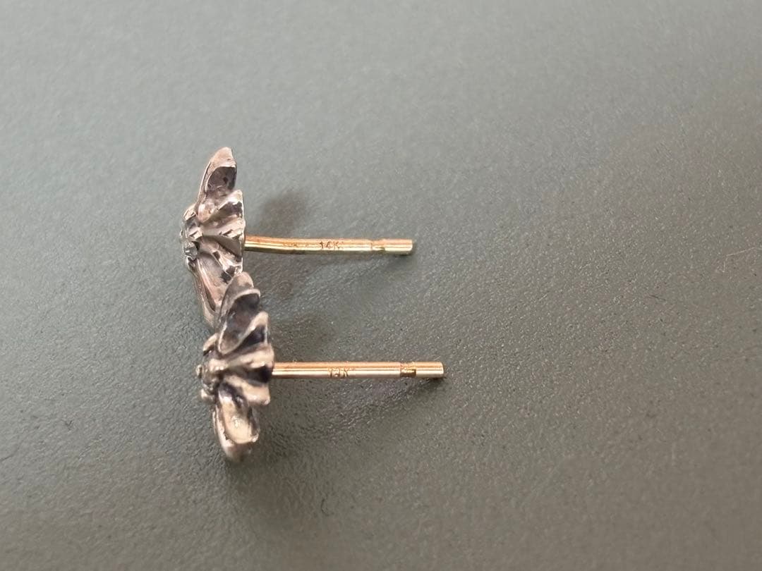 クロムハーツ CHプラススタッド ピアス